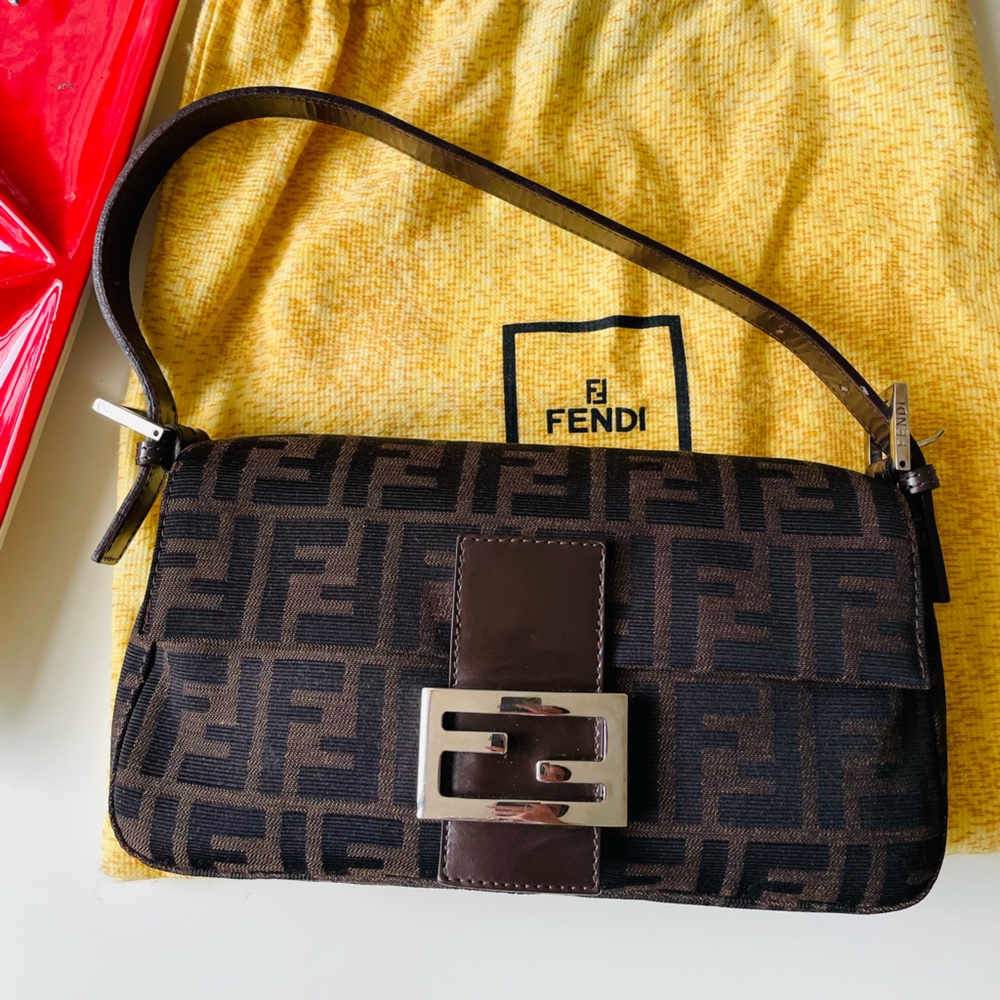 Vintage 🤎RARE AUTHENTIC FENDI BROWN ZUCCA TABACCO BAGUETTE